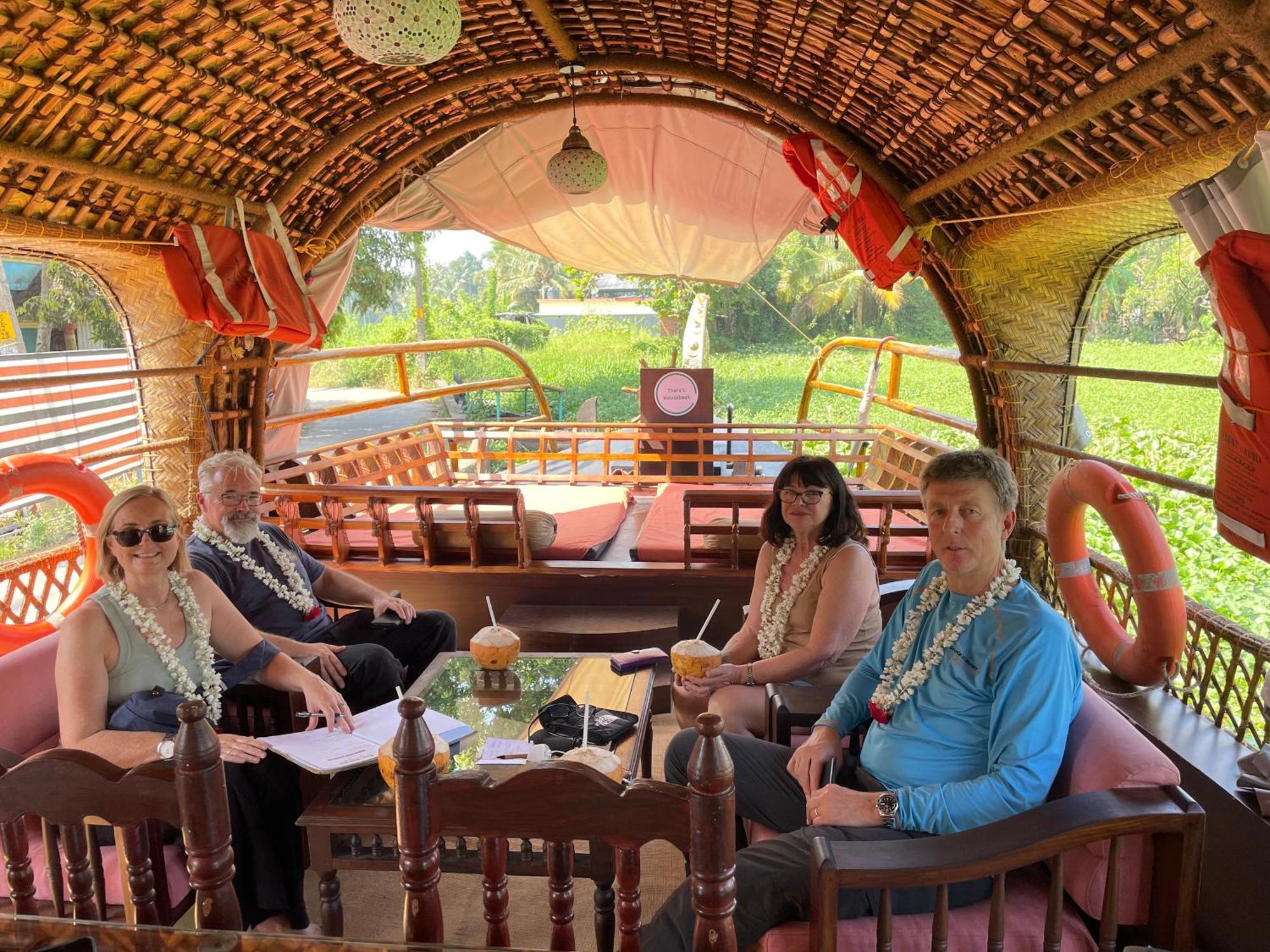 Thara'S Houseboat Hotel Alappuzha Eksteriør billede